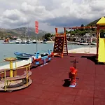 With Terrace Διαμέρισμα Grebaštica