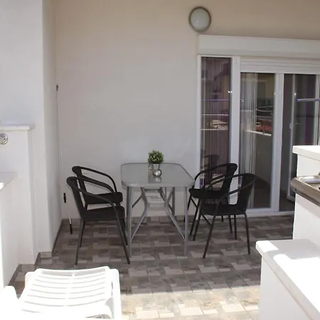 With Terrace Apartamento *