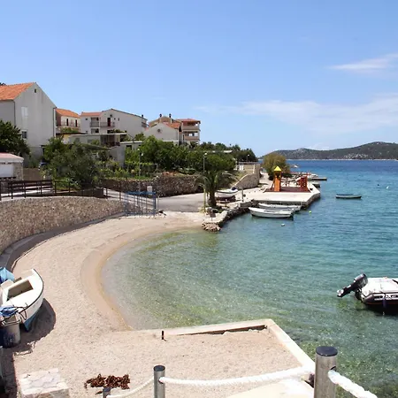 公寓 With Terrace *