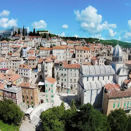 公寓 With Terrace Grebaštica