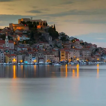 Charming In Greba Tica With Terrace Grebastica