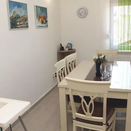 Charming In Greba Tica With Terrace Grebastica