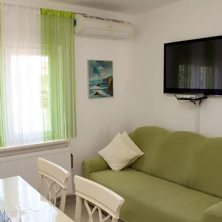 Charming In Greba Tica With Terrace Grebastica
