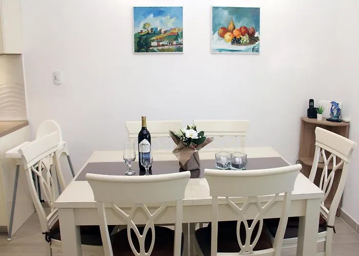 With Terrace Apartman